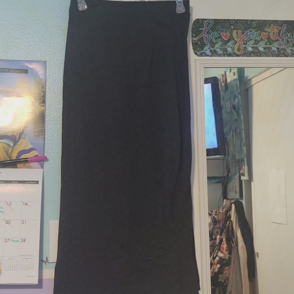 S grey/black skirt (NEGOTIABLE)